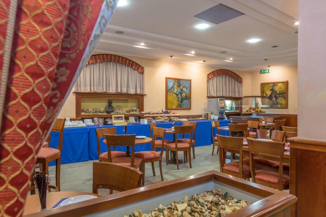 Hotel Traiano Civitavecchia Eksteriør billede