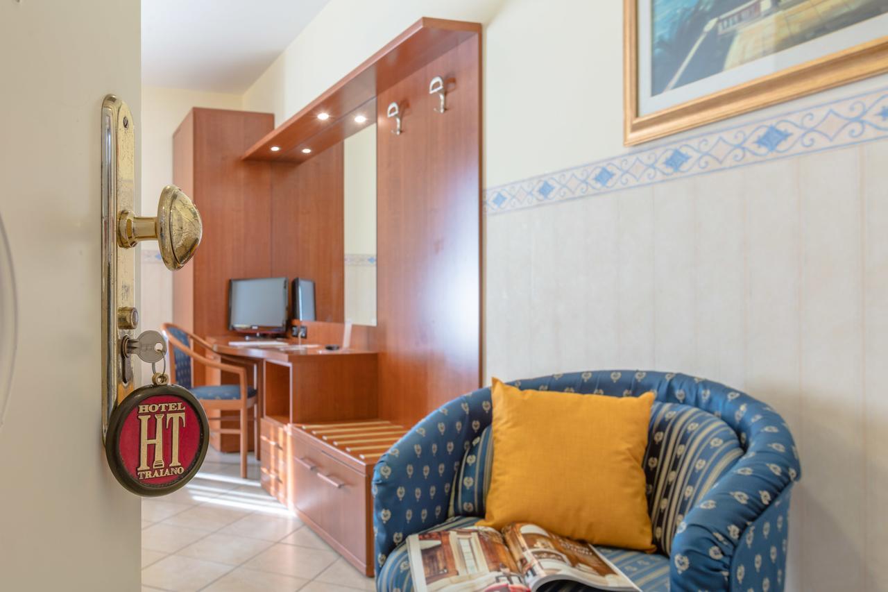 Hotel Traiano Civitavecchia Eksteriør billede