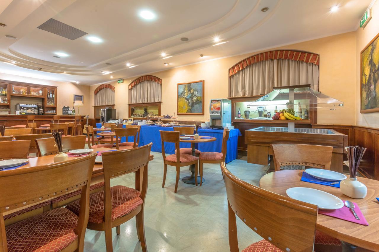 Hotel Traiano Civitavecchia Eksteriør billede