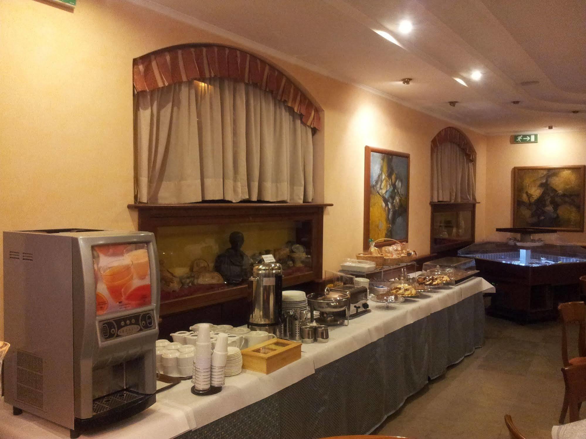 Hotel Traiano Civitavecchia Eksteriør billede