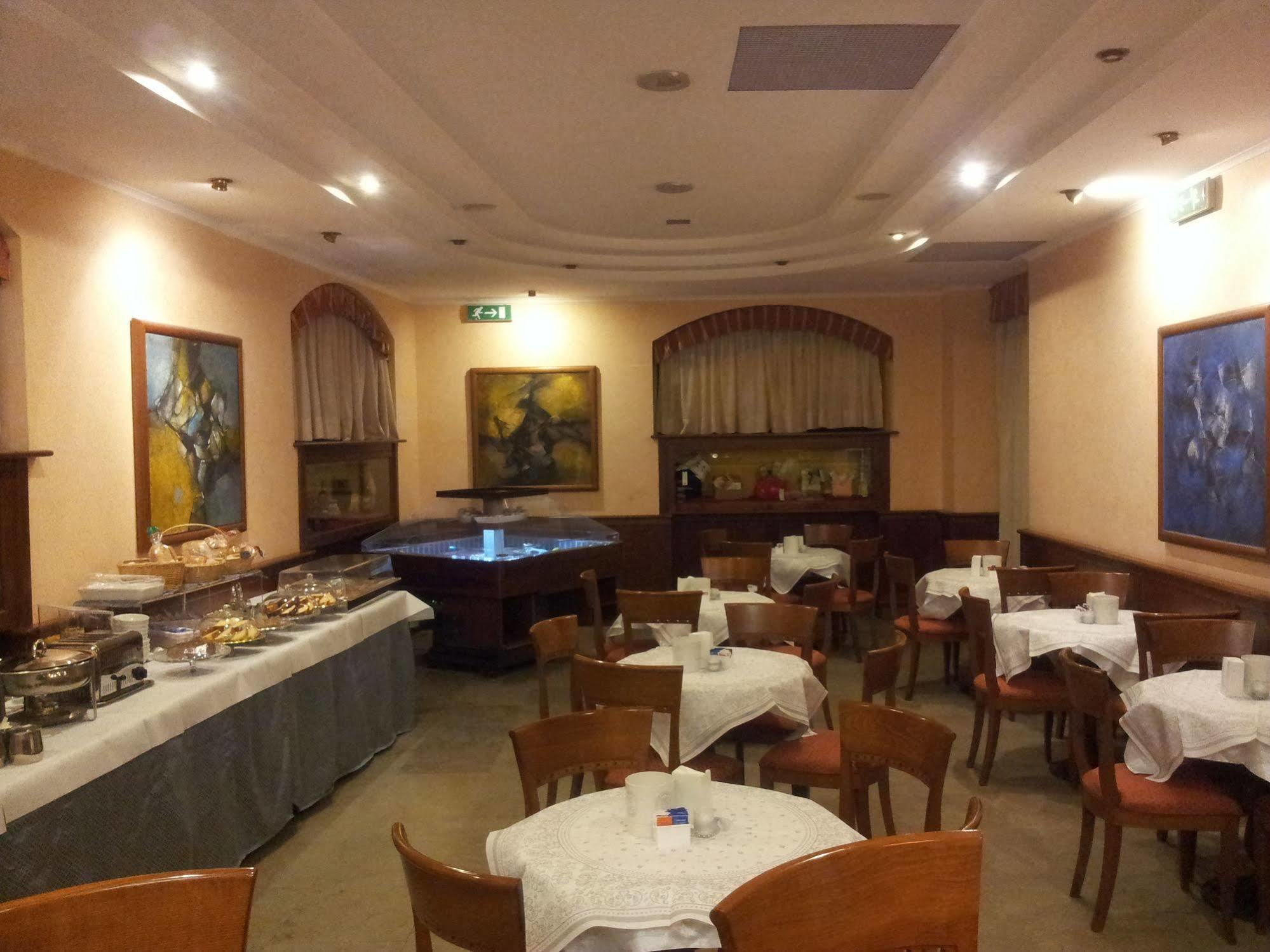 Hotel Traiano Civitavecchia Eksteriør billede